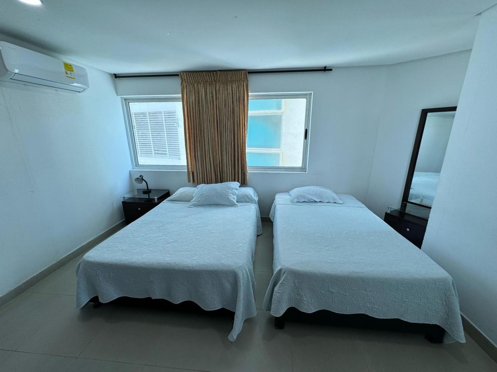 Apartamento En Laguito Ed Torres Del Lago 604 Icdi Cartagena Luaran gambar