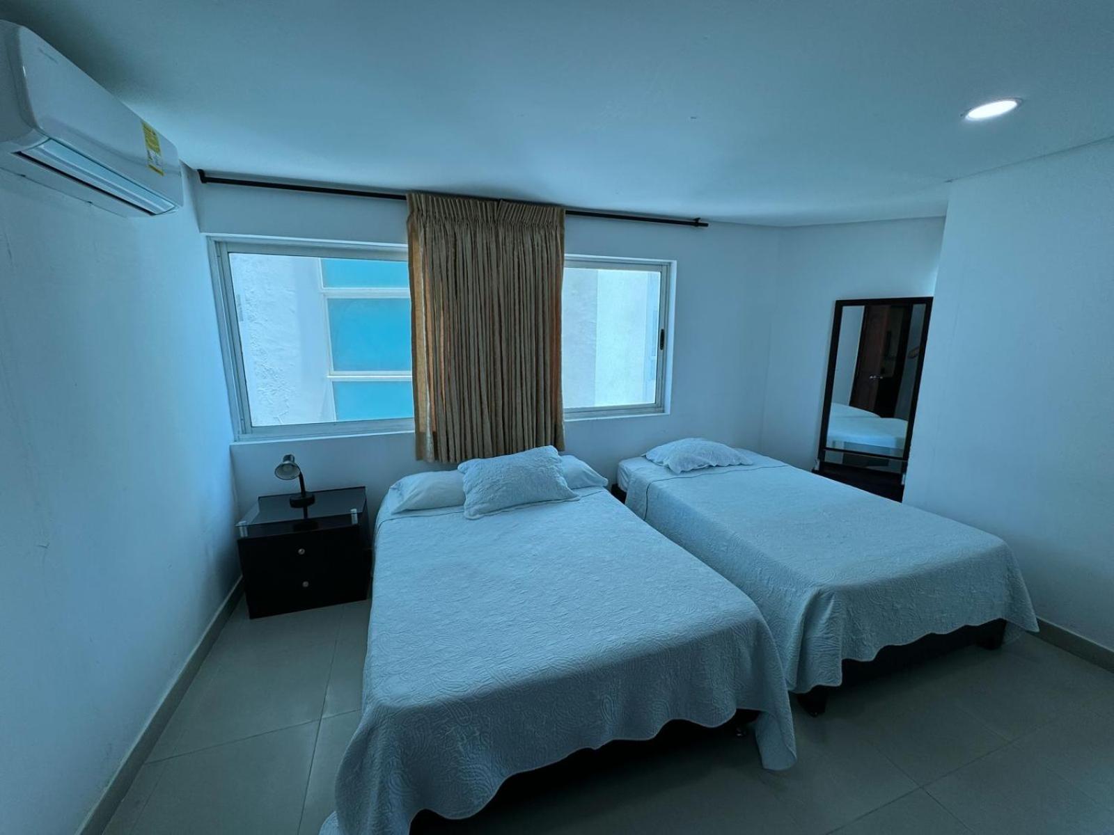 Apartamento En Laguito Ed Torres Del Lago 604 Icdi Cartagena Luaran gambar