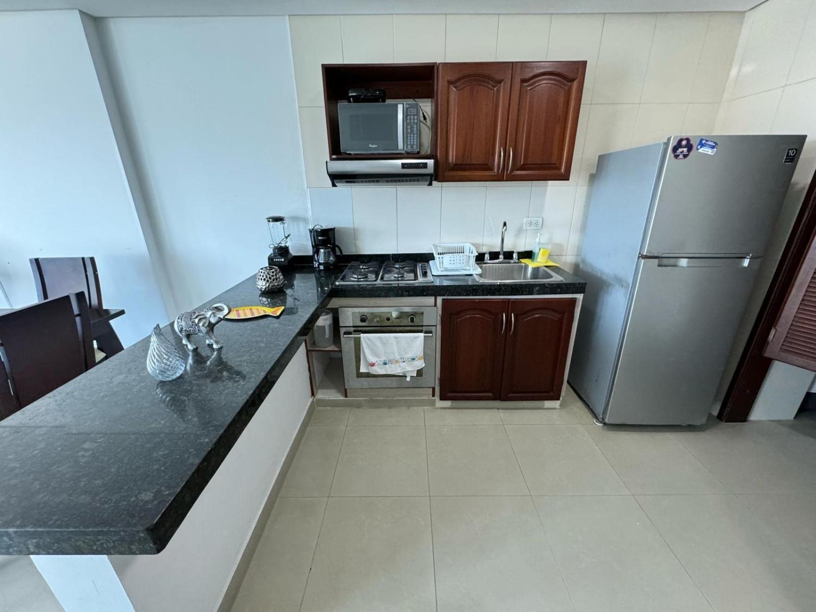 Apartamento En Laguito Ed Torres Del Lago 604 Icdi Cartagena Luaran gambar